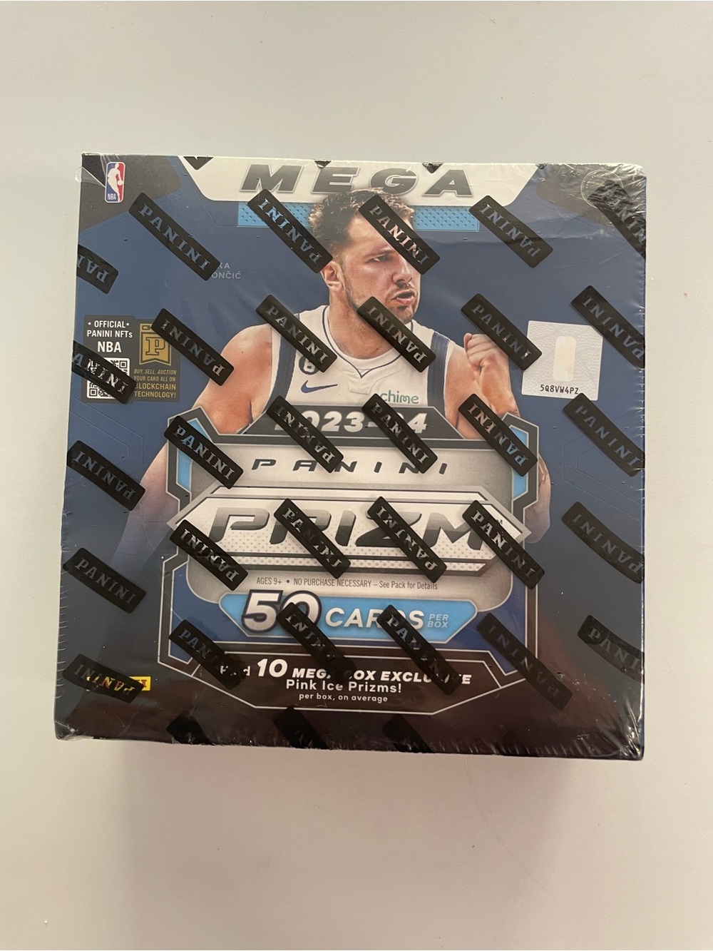Panini Prizm 2023-24 Mega Box - Blue and White Luka Donćić